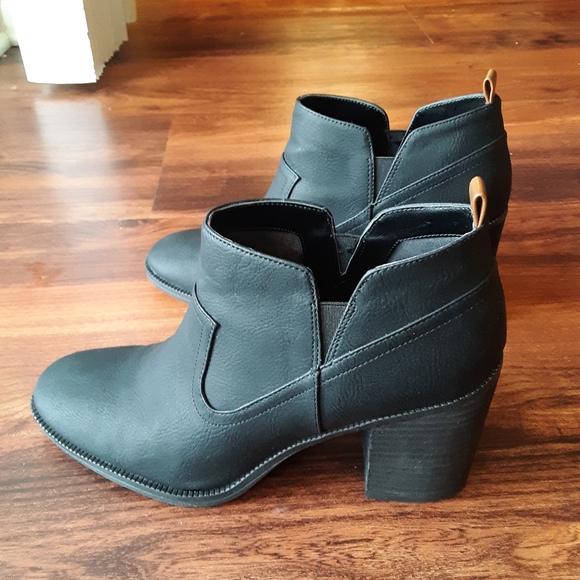 Shoes | Dr Scholls Lanie Bootie | Poshmark